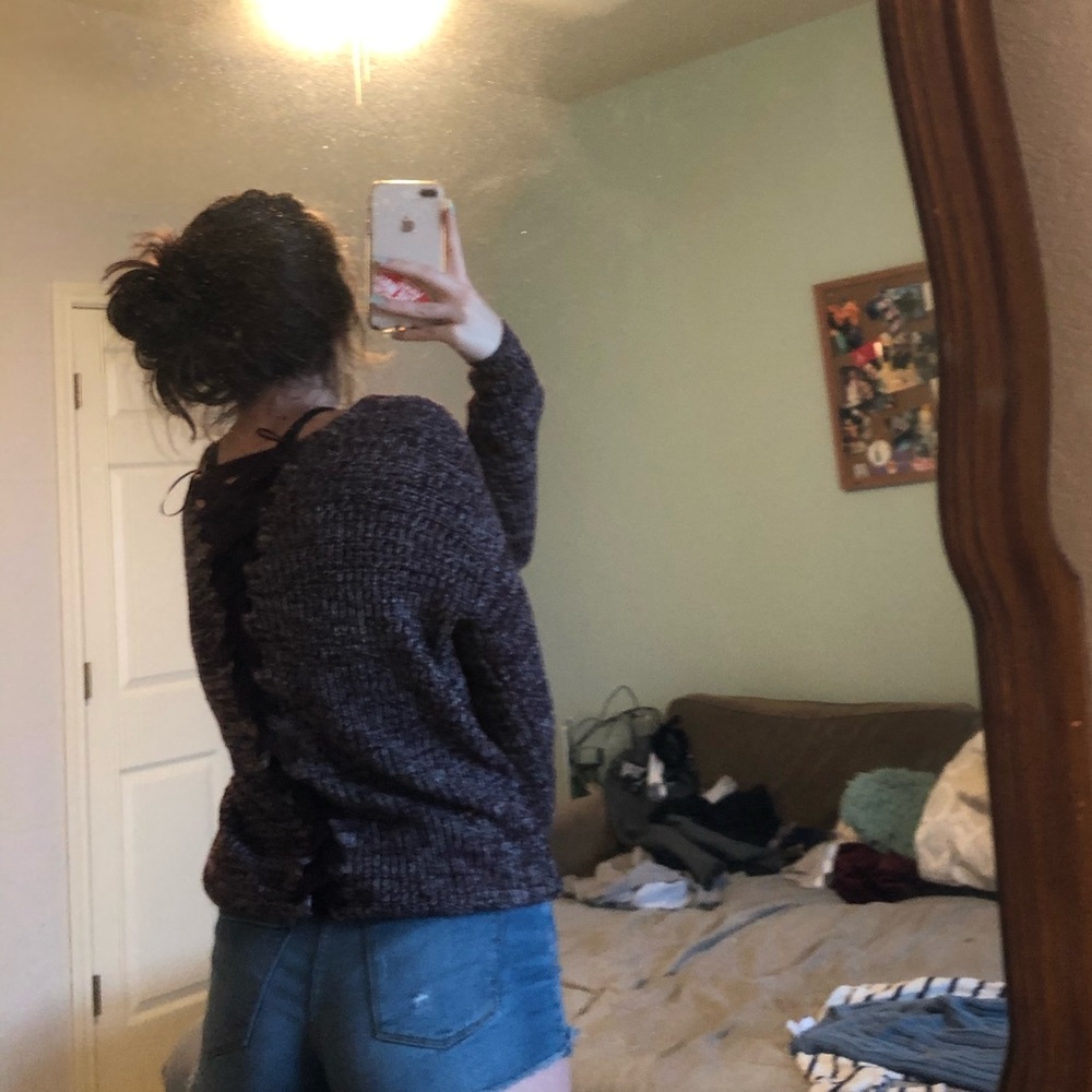 Sweater - Picture 4 of 4